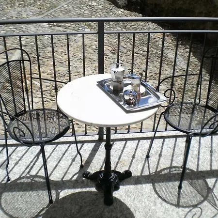 Il Nido Apartment Rezzonico